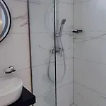 מלון Kristal Vlorë