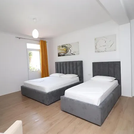 Kristal Hotel