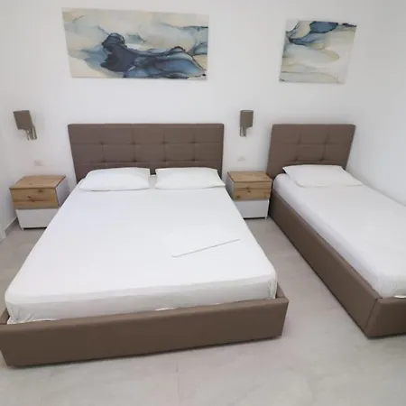 Kristal Hotel