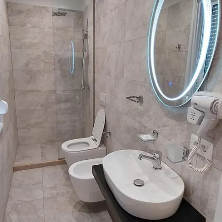 Kristal 3* Vlorë