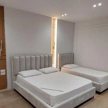 Kristal Hotel