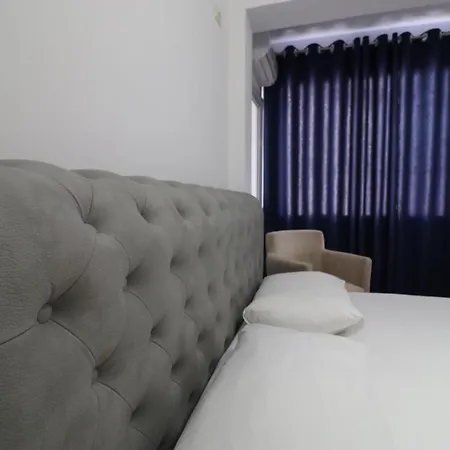 Kristal Hotel