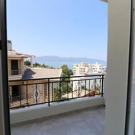 Kristal Hotel Vlorë