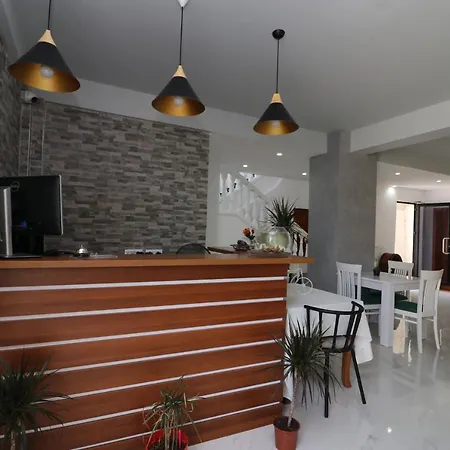 Kristal Hotel 3*