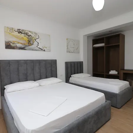 Kristal Hotel