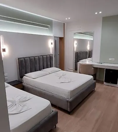 Kristal Hotel