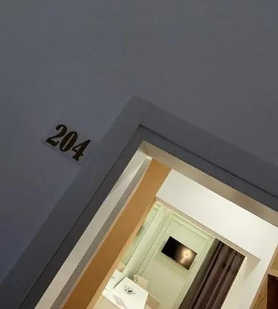 Kristal Hotel
