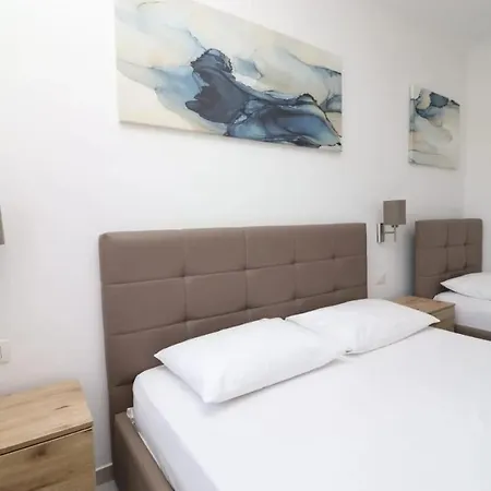 Kristal Hotel 3*
