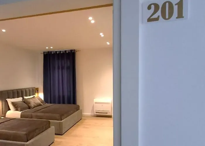 Kristal Hotel